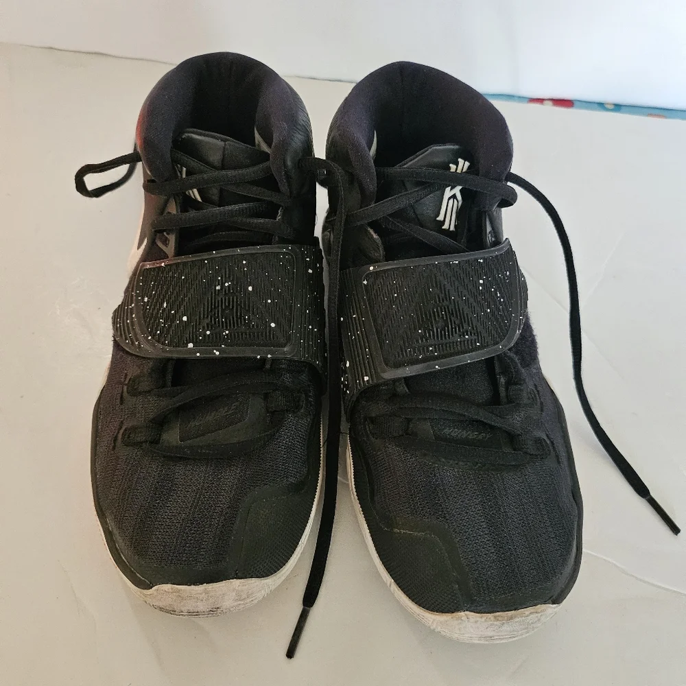 Nike Y KYRIE Jet Black (BQ5599 001) Size 6Y, EUR 38.5